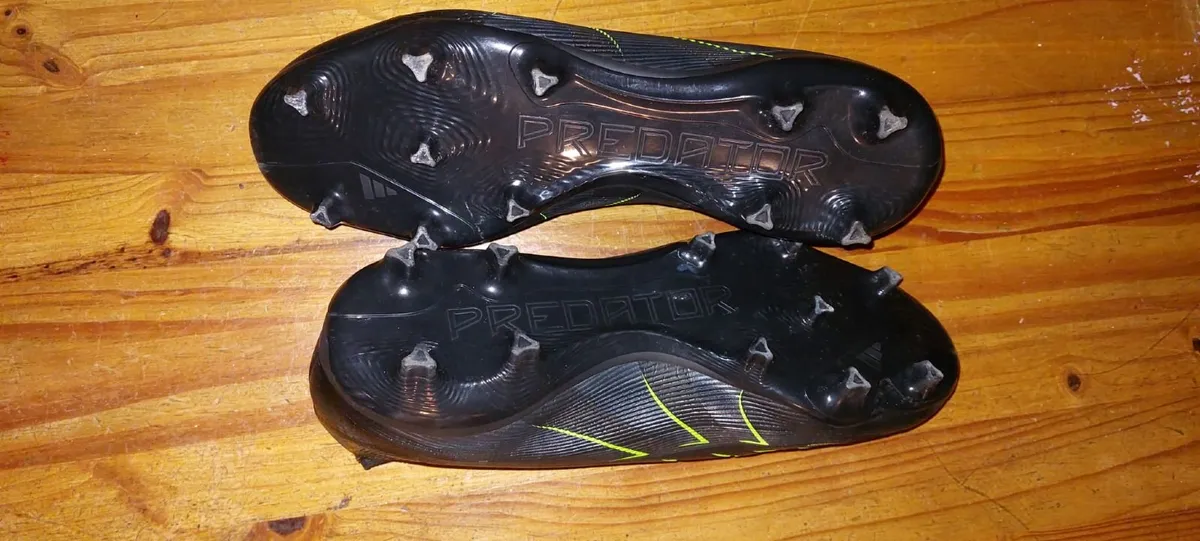 Soccer/football boots - Image 1