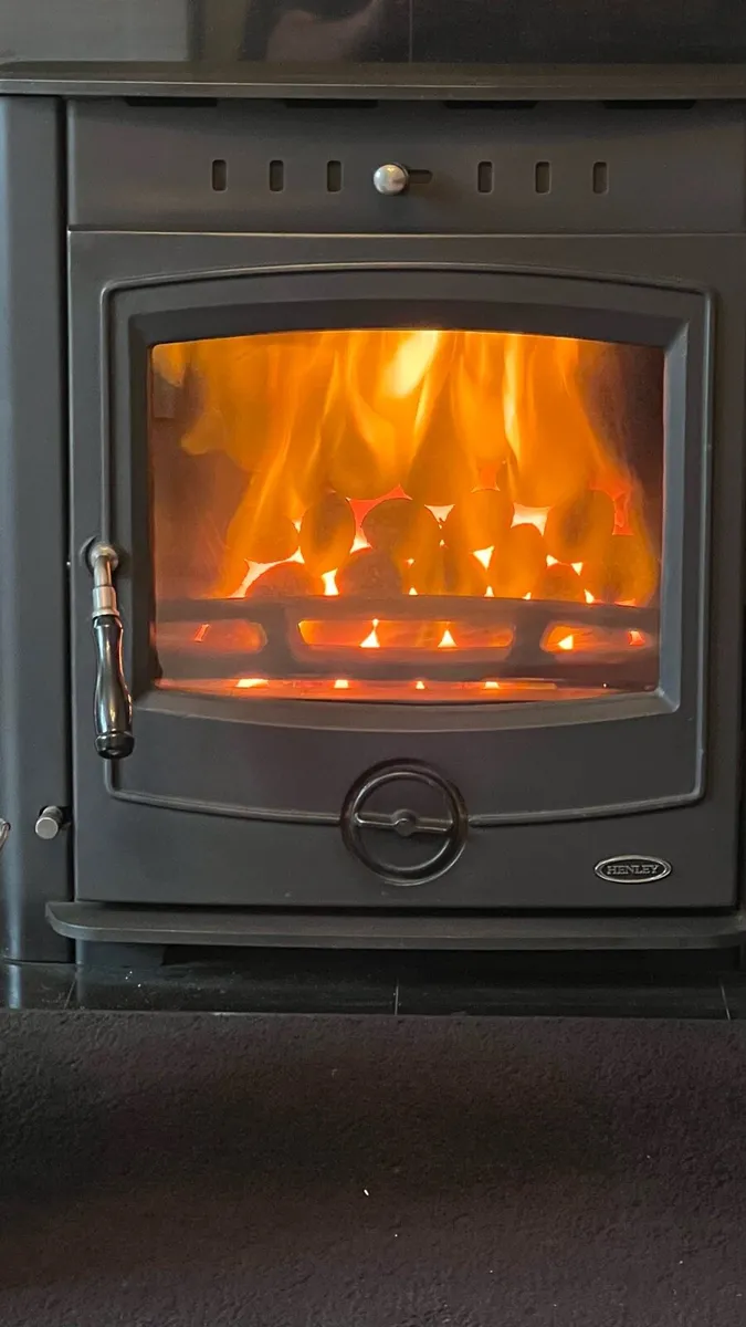 Henley Achill Stove & Fireplace - Image 2