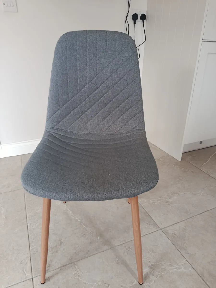 Dining chairs - Image 1