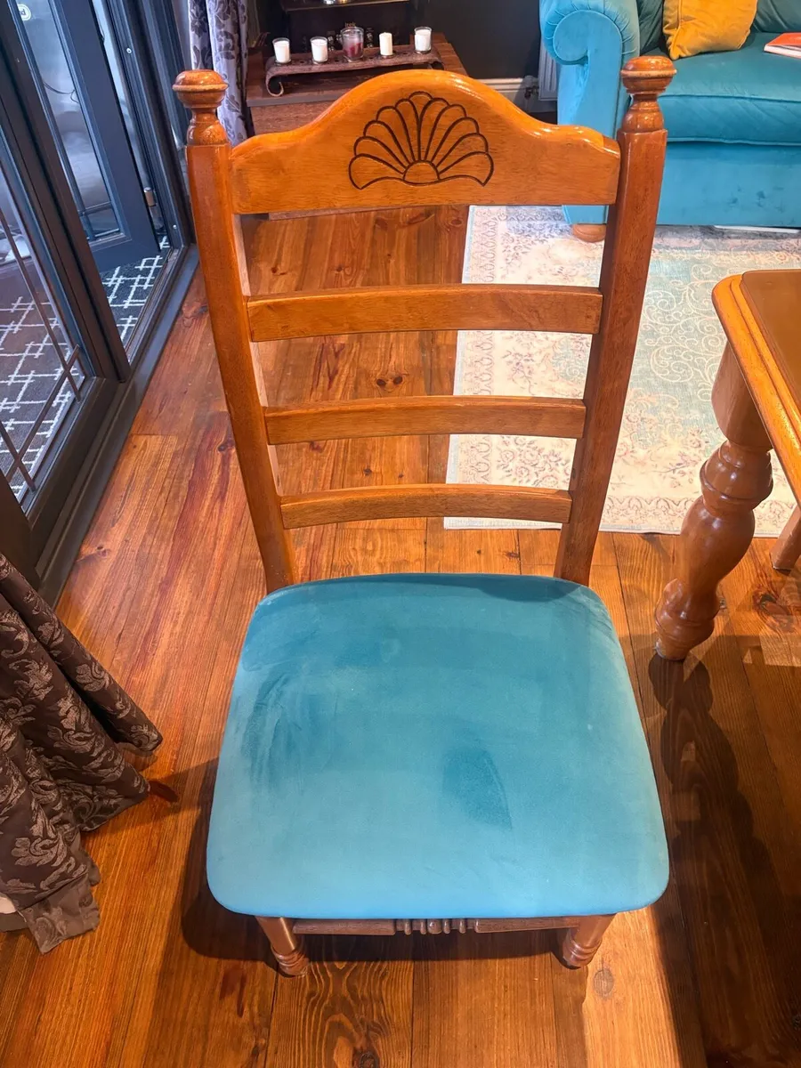 Dining table and chairs - Image 4