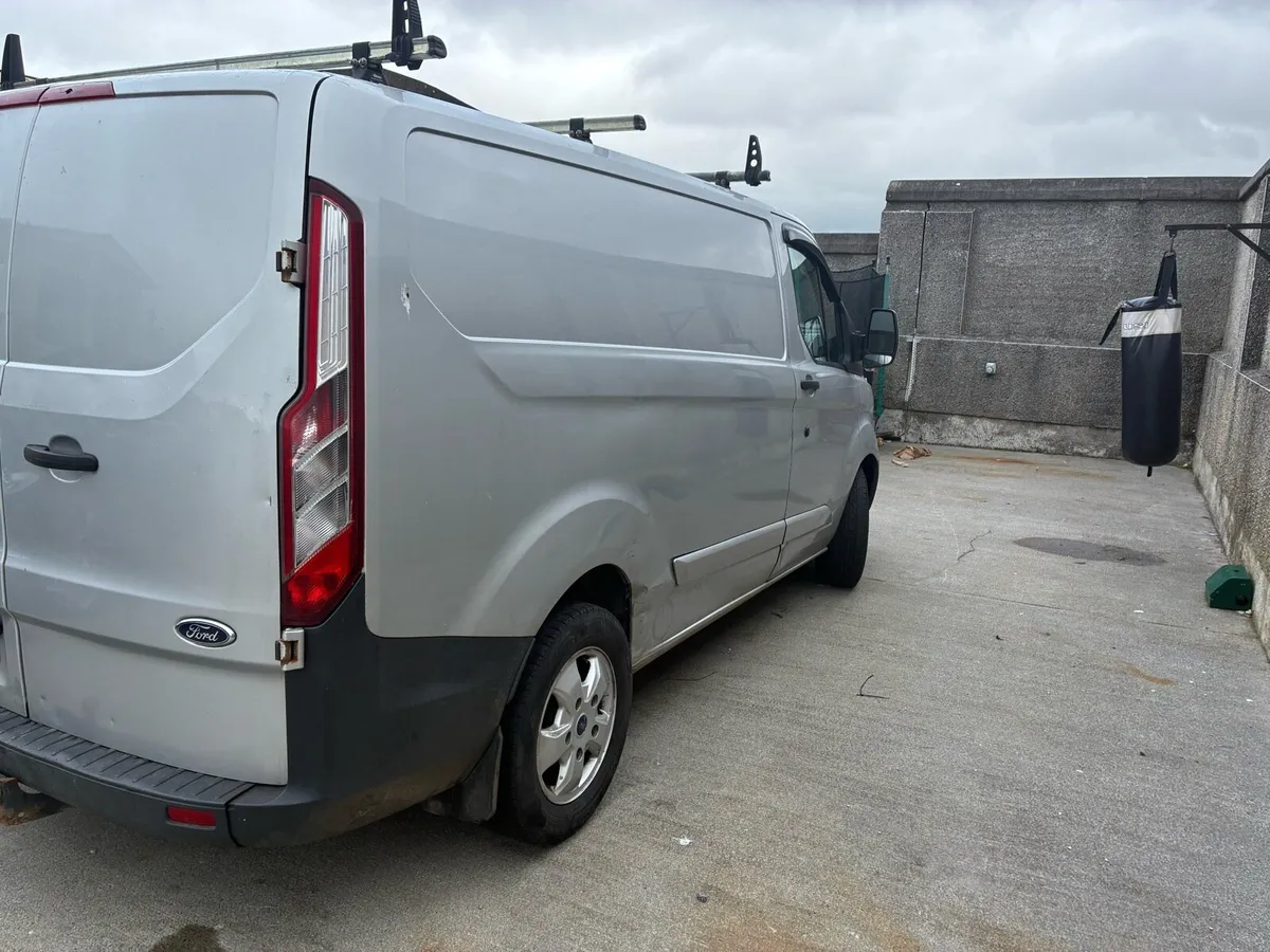 Ford transit coustom - Image 4