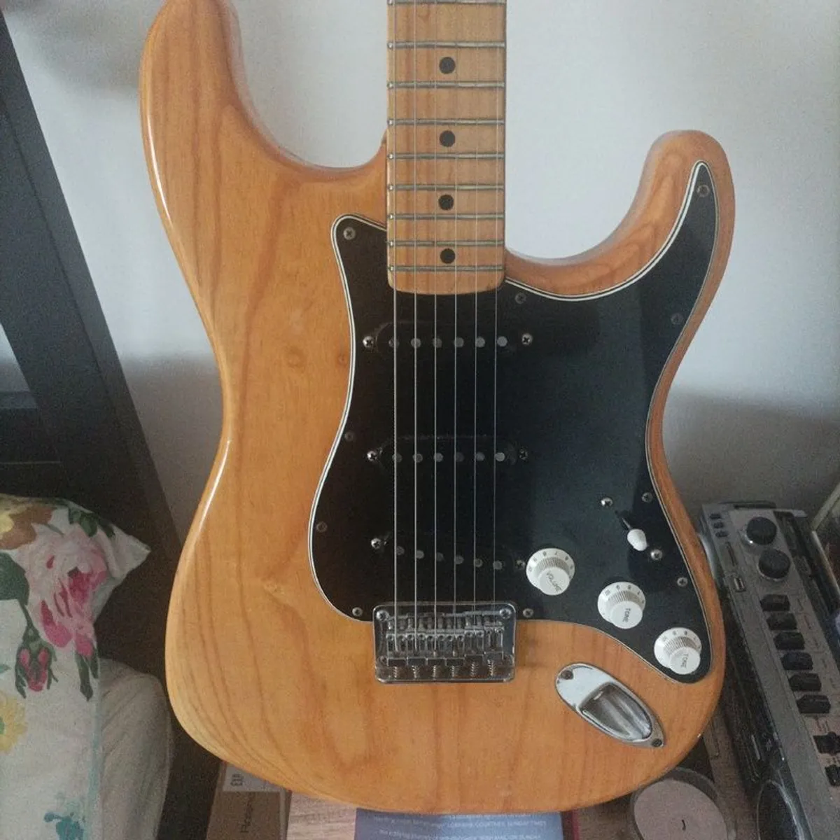 1977  Vintage Fender Stratocaster for sale - Image 4