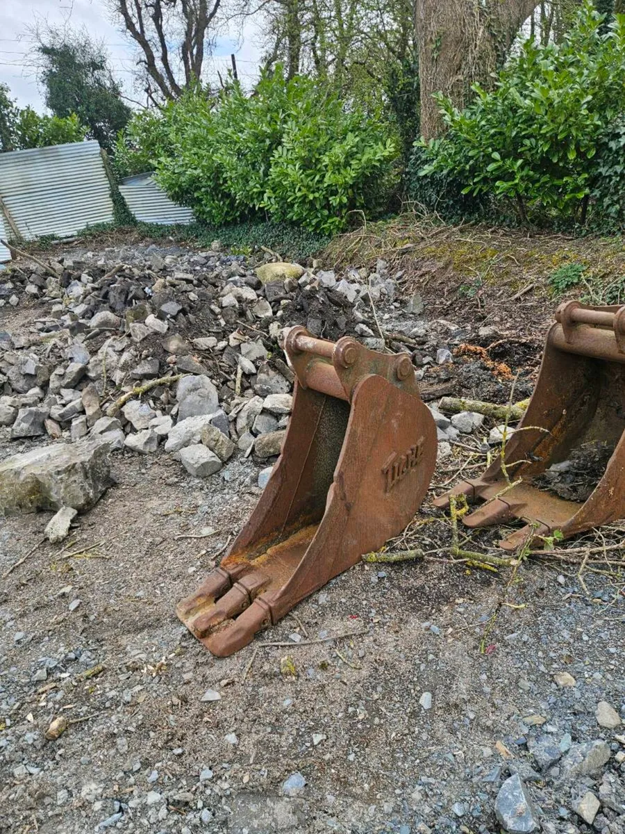 Hitachi digger 8 tons - Image 4