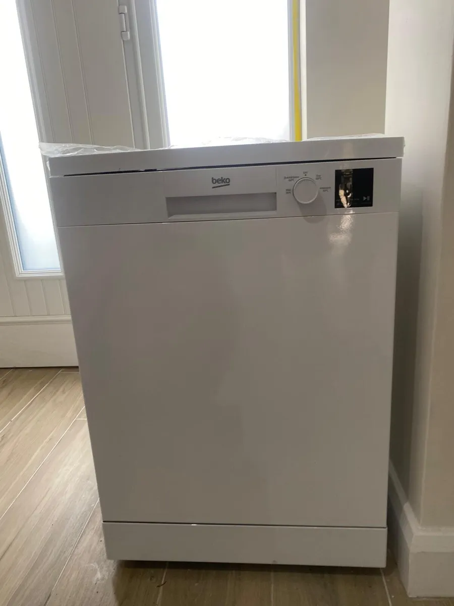 Beko Freestanding Dishwasher (Never Used) - Image 1