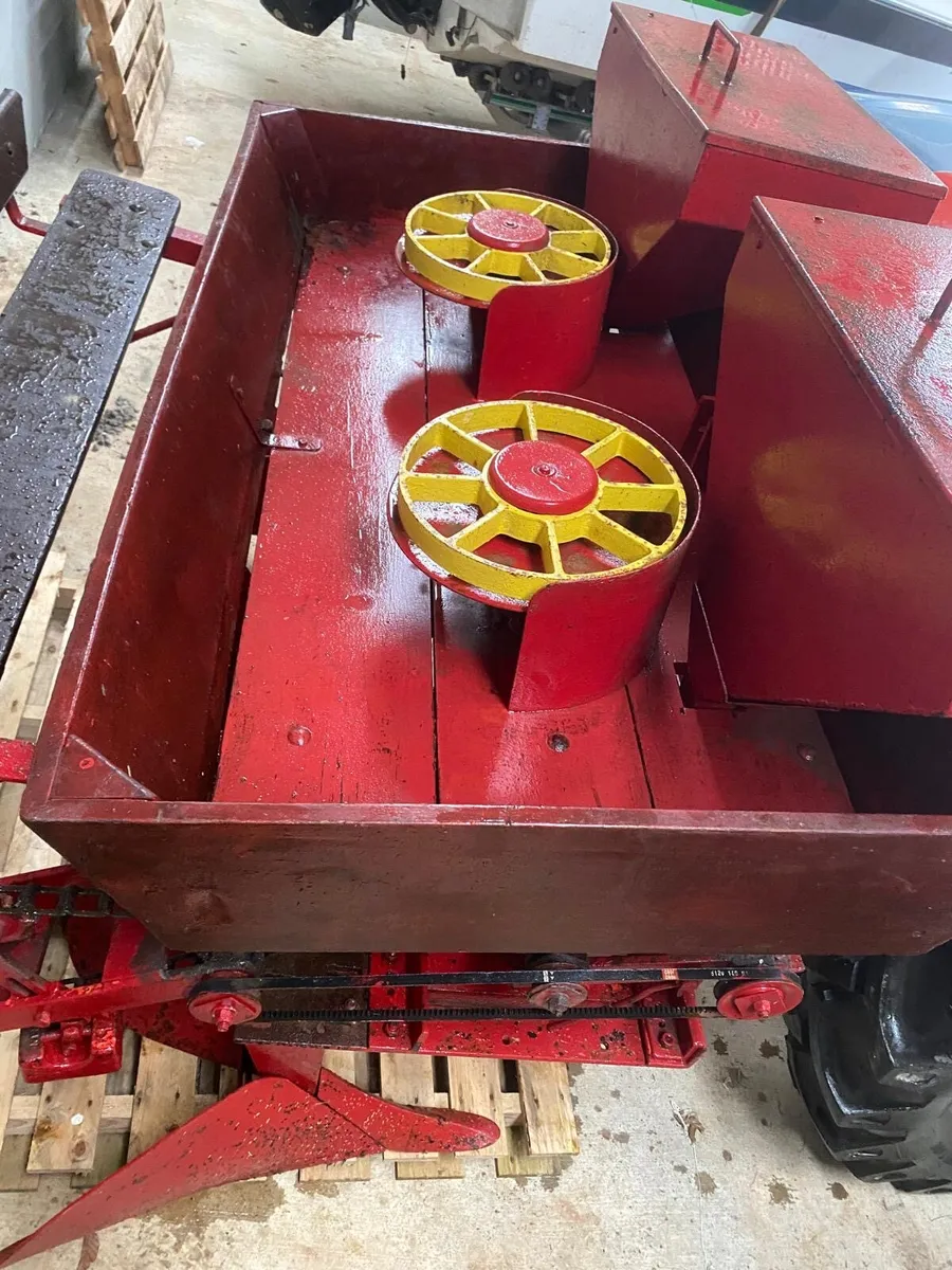 A C Bamlett Potato Planter - Image 4