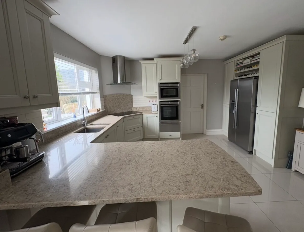 Kitchen with Quartz Countertopy - Image 1