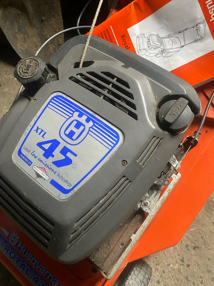 Husqvarna lawnmower - Image 3