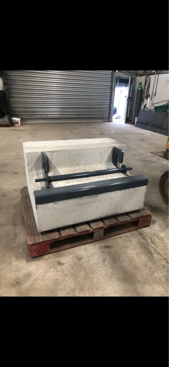 Tractor weight block - Image 3