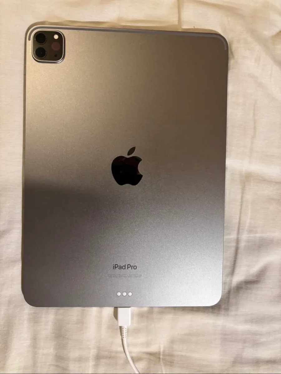 iPad Pro 11” 4th gen 128gb - Image 2