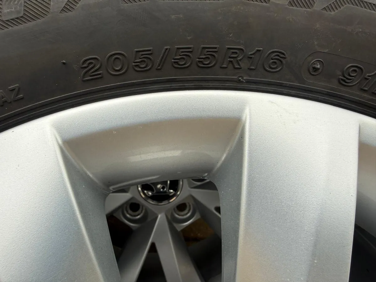 Skoda Octavia Alloy Wheels & Tyres 205/55/ R16 - Image 3