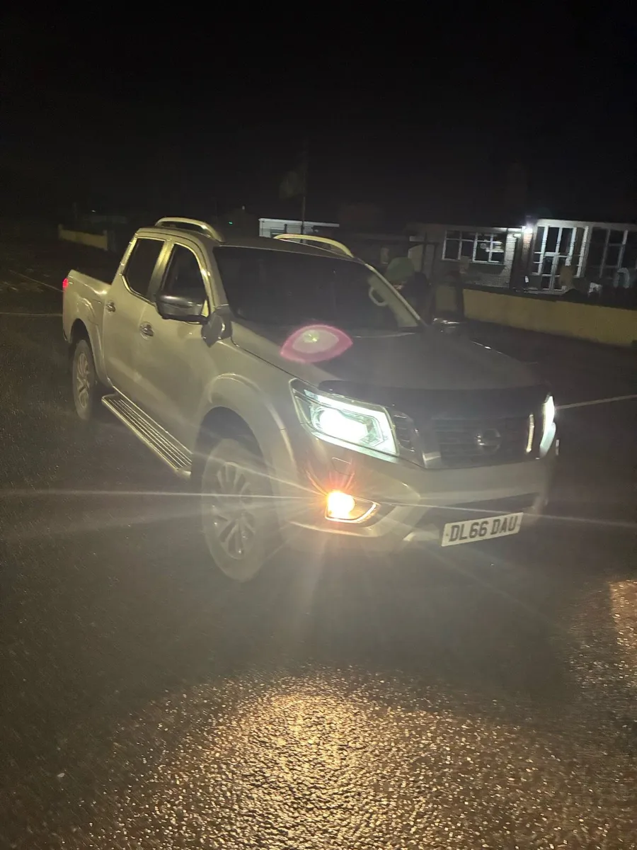 2016 Nissan navara - Image 2