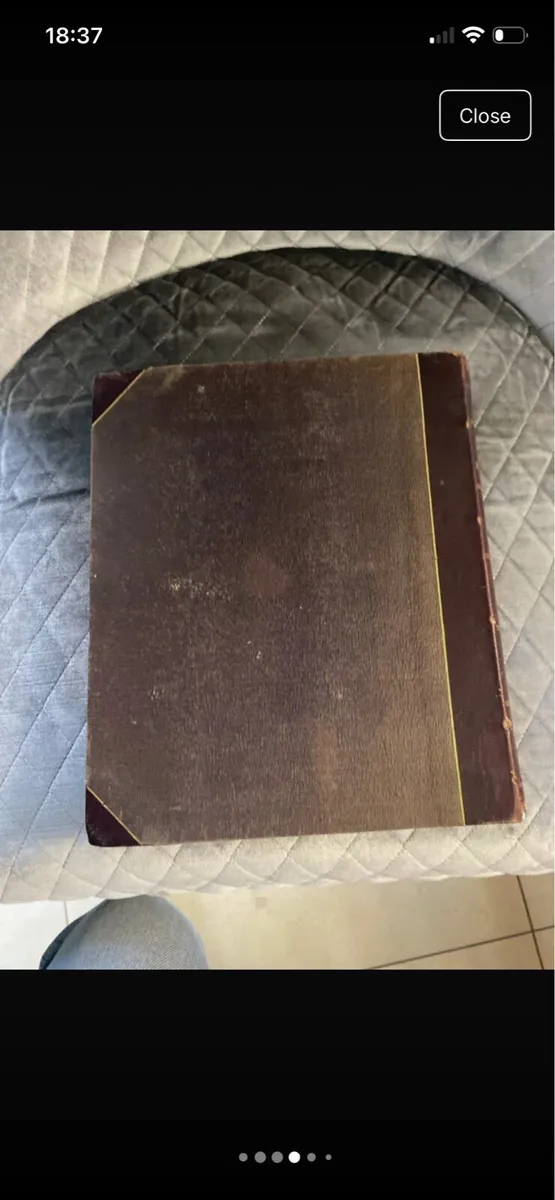 Vintage military book - Image 4