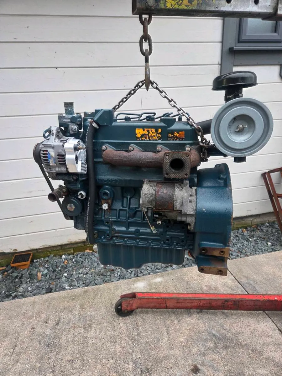 Kubota V1505 4 cylinder diesel engine - Image 2