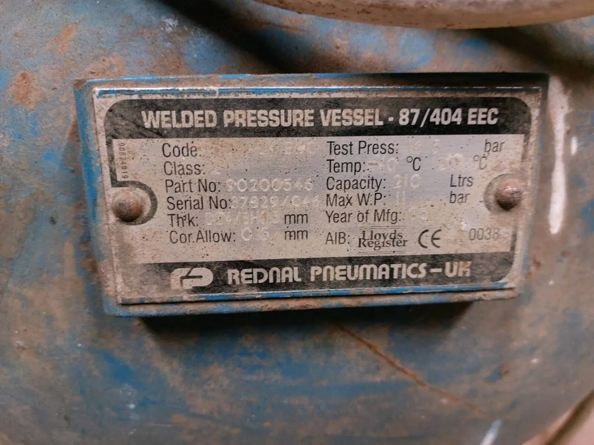 Compressor 210litre - Image 2