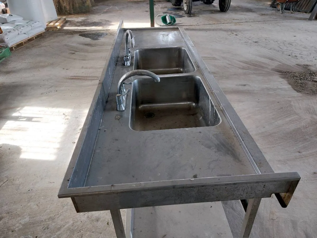 Stainless Steel sink - Image 1