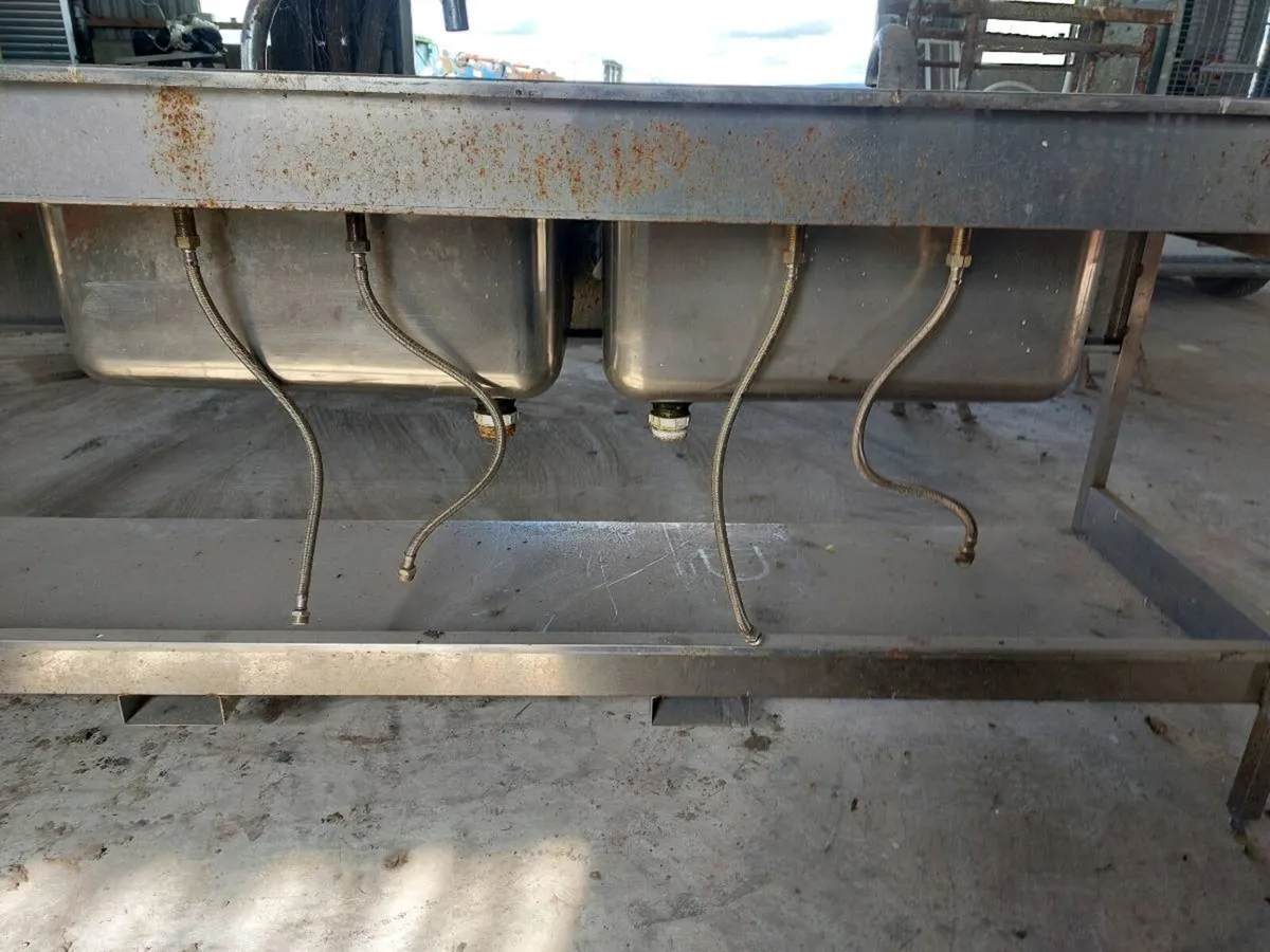 Stainless Steel sink - Image 2