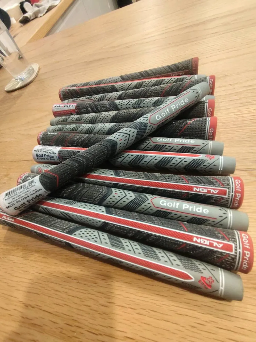 Mid size Golf Pride MCC +4 Align Grips - Image 2