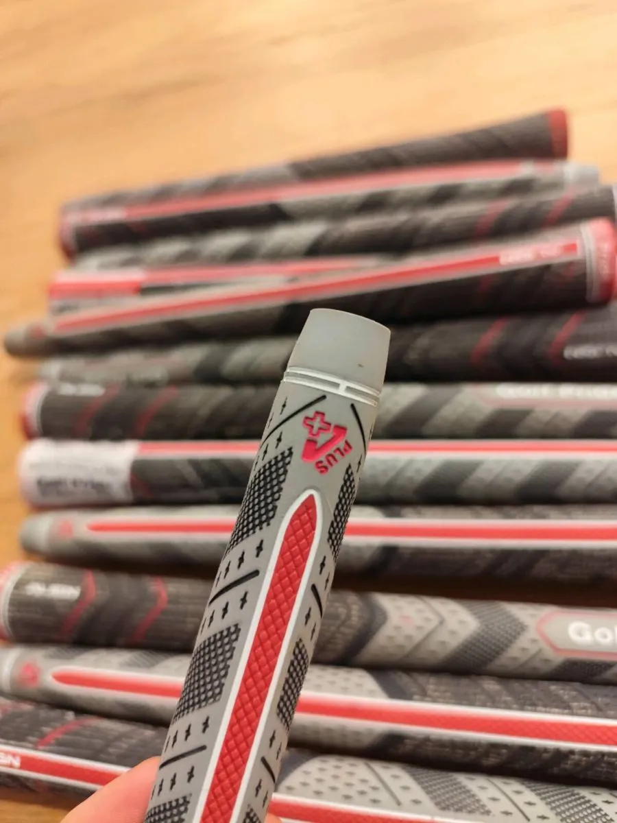 Mid size Golf Pride MCC +4 Align Grips - Image 4