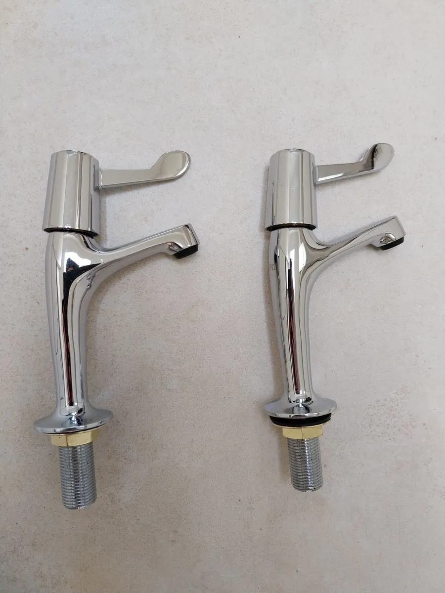 Briston Lever High Neck Pillar Taps - Image 1