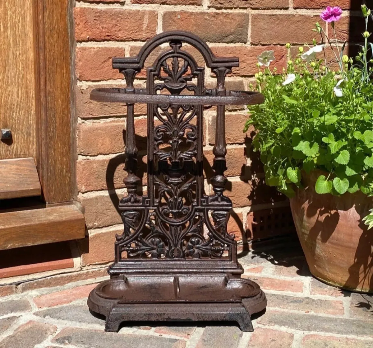 New Cast Iron Umbrella Stand Vintage Style - Image 1