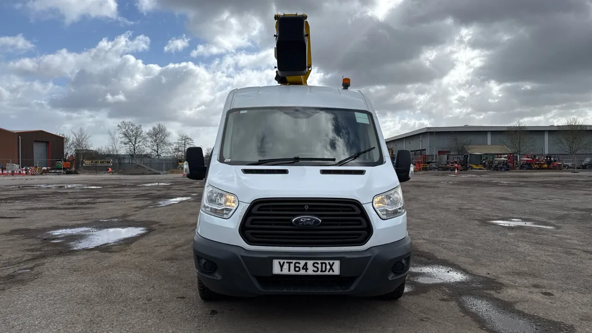 2015 Transit cherry picker 12.5 meter VERSALIFT - Image 4