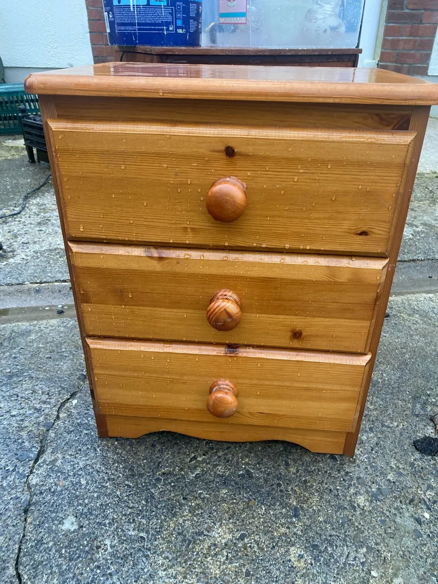 Pine three drawer lockers - Image 1