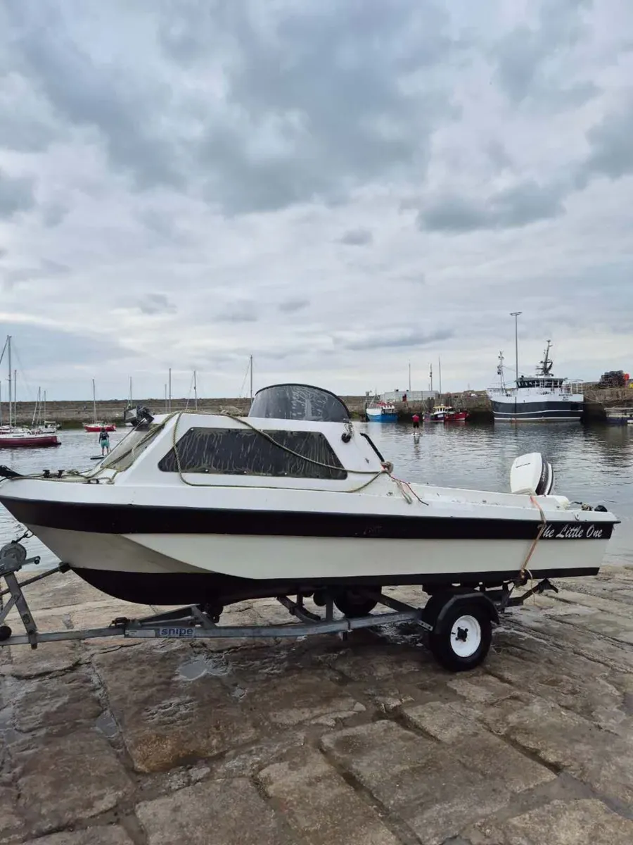 fishing boat - Image 1