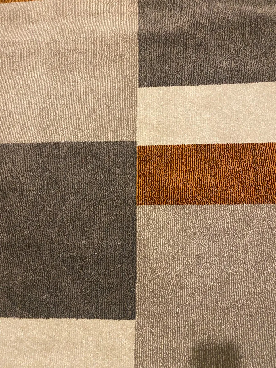 Rugs- 2 new decorative rugs. - Image 2