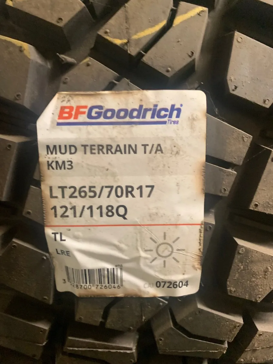 New bf Goodrich 4x 265 70 16 & 4x17s - Image 3