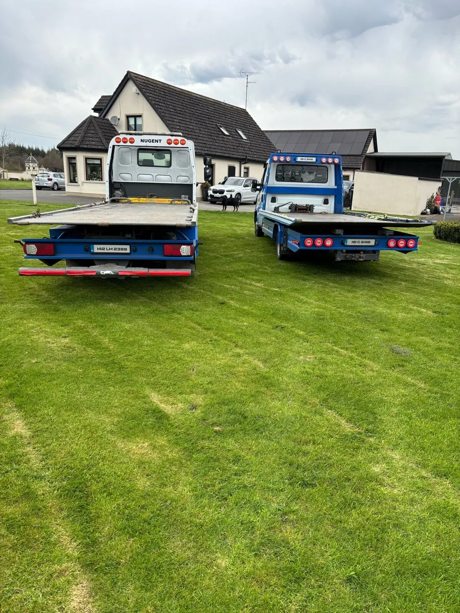 LF DAF Recovery Truck and Iveco Recovery Truck - Image 3