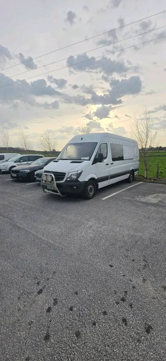 Sprinter Crew Cab - Image 1