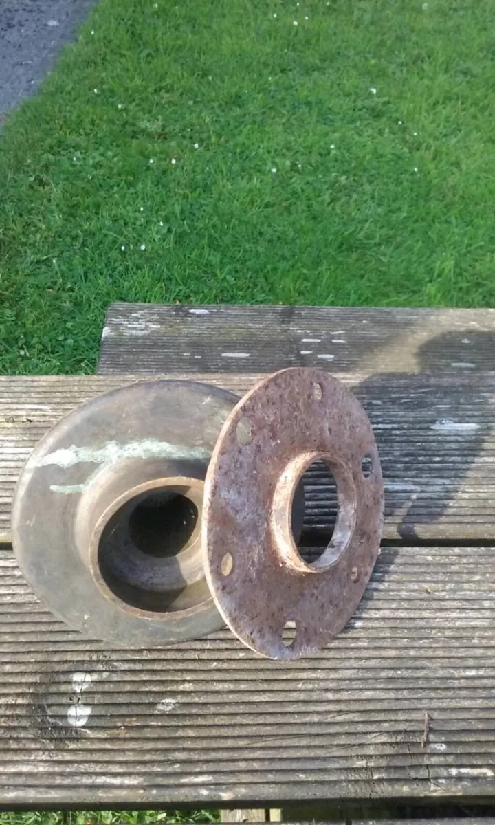 Brass Hub - Image 2