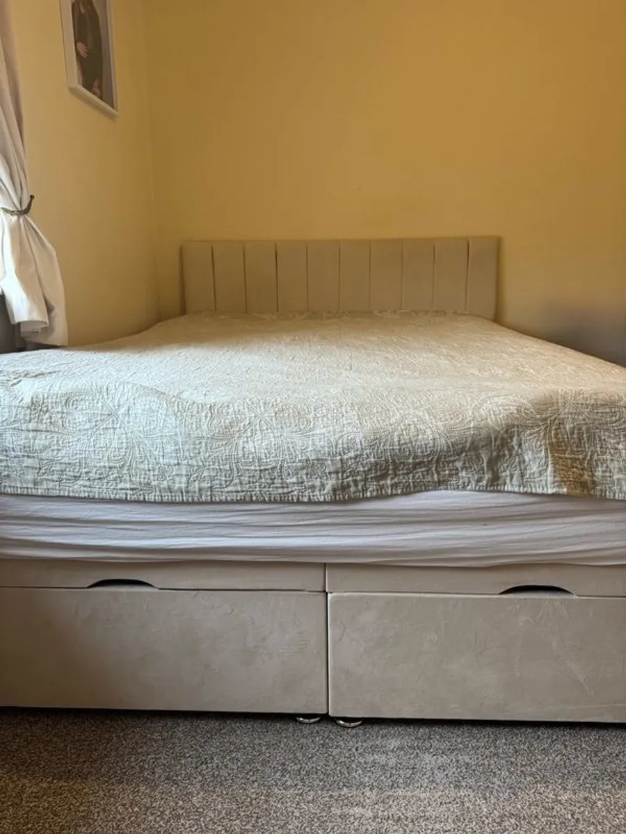 Bed king size ottoman - Image 2