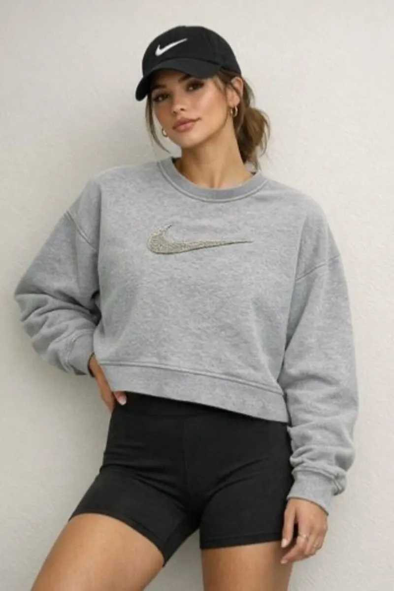 Grey Nike Jumper: Large (suit size 14) & Shorts - Image 1