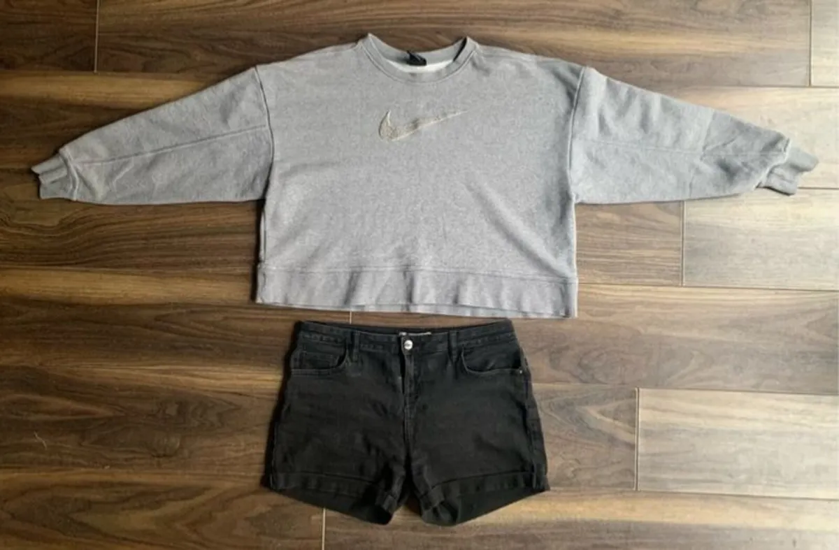 Grey Nike Jumper: Large (suit size 14) & Shorts - Image 2