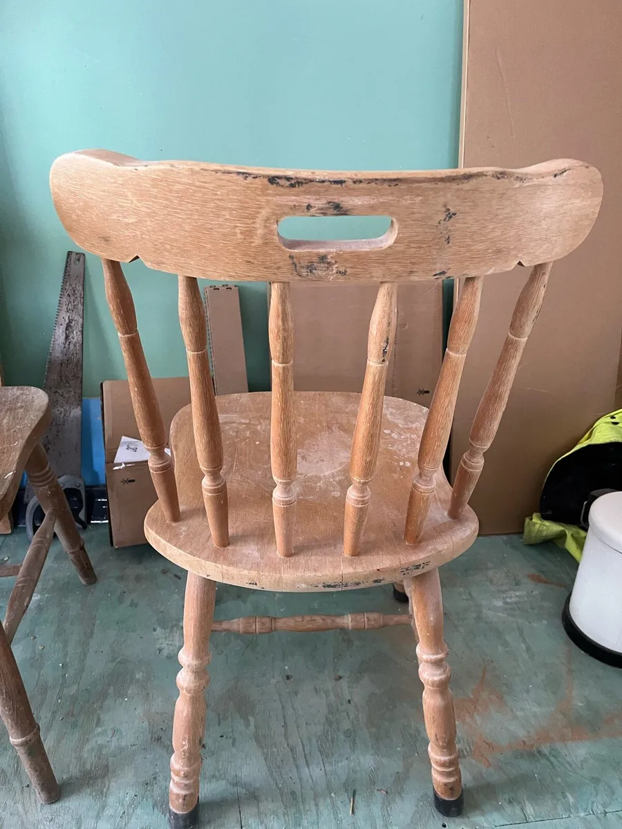 Pine chairs - Image 4