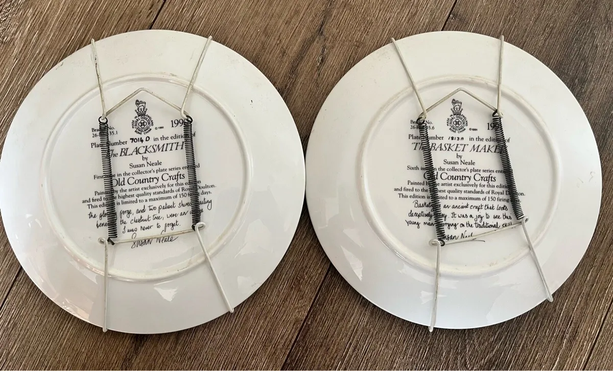 Two plates - Image 2