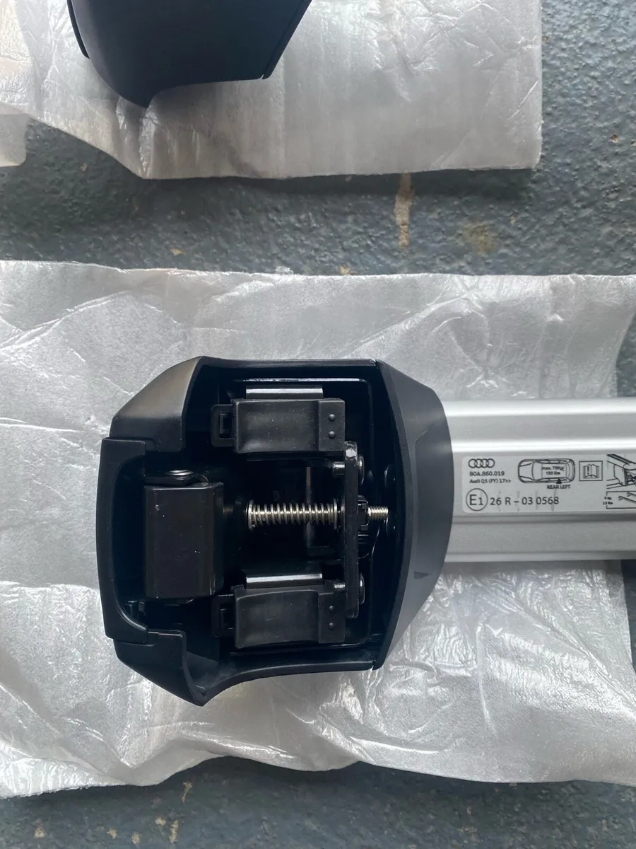 Audi Q 5 Roof Bars - Image 3