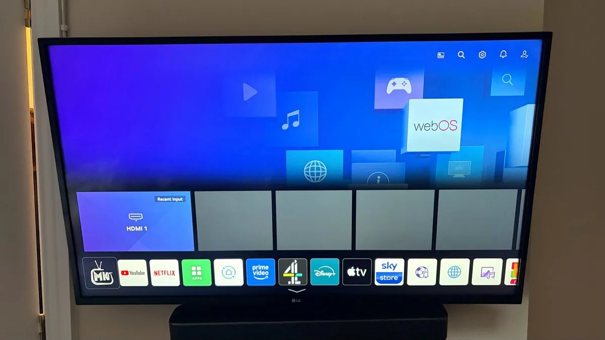 LG UHD TV 43inch