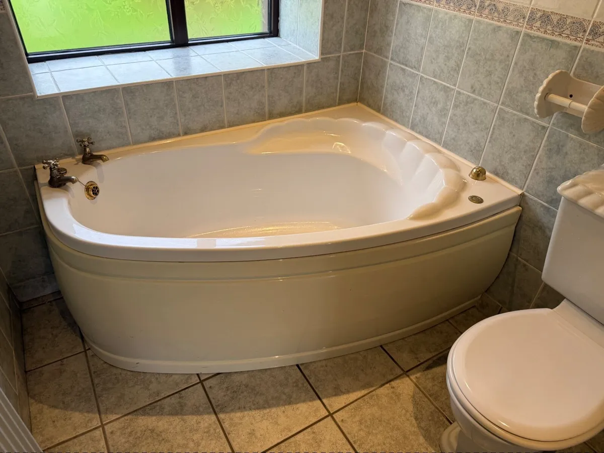 Antique bathroom suite - Image 3