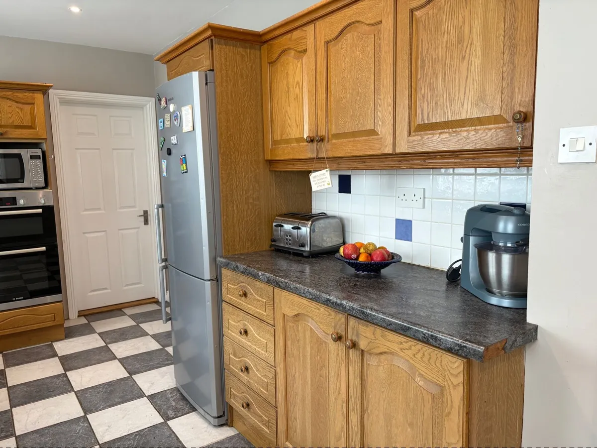 Kitchen Units - Image 3