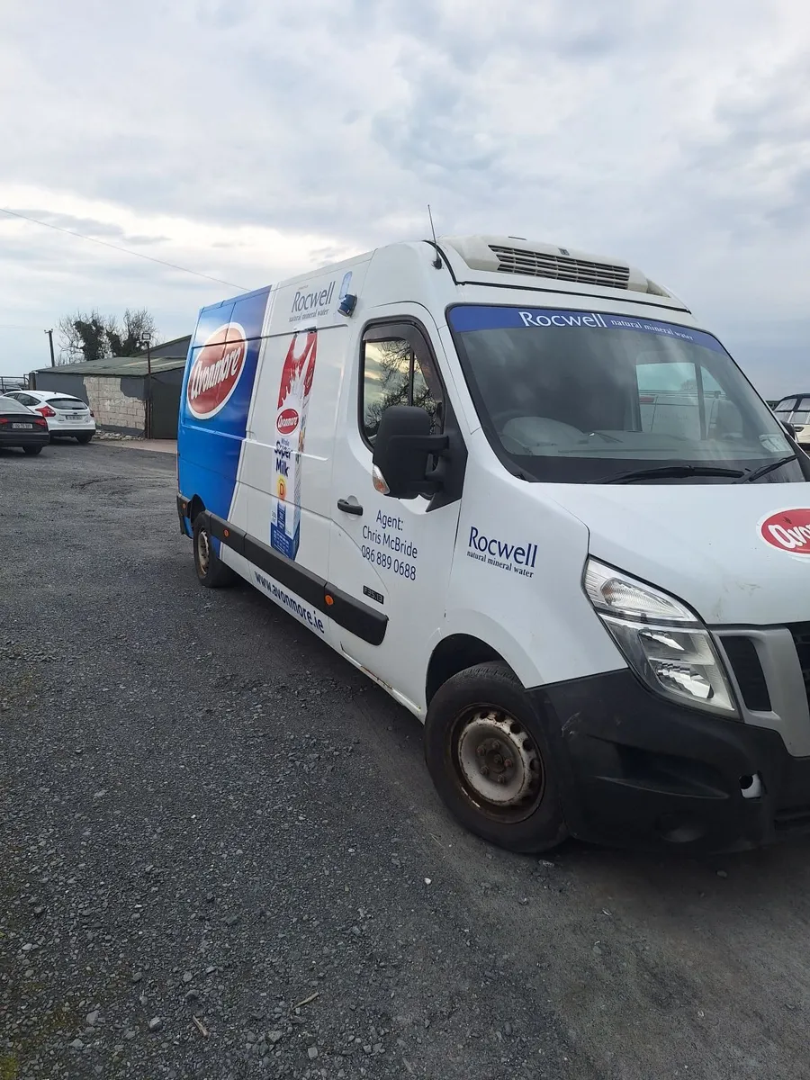 2015 nissan nv400 - Image 1