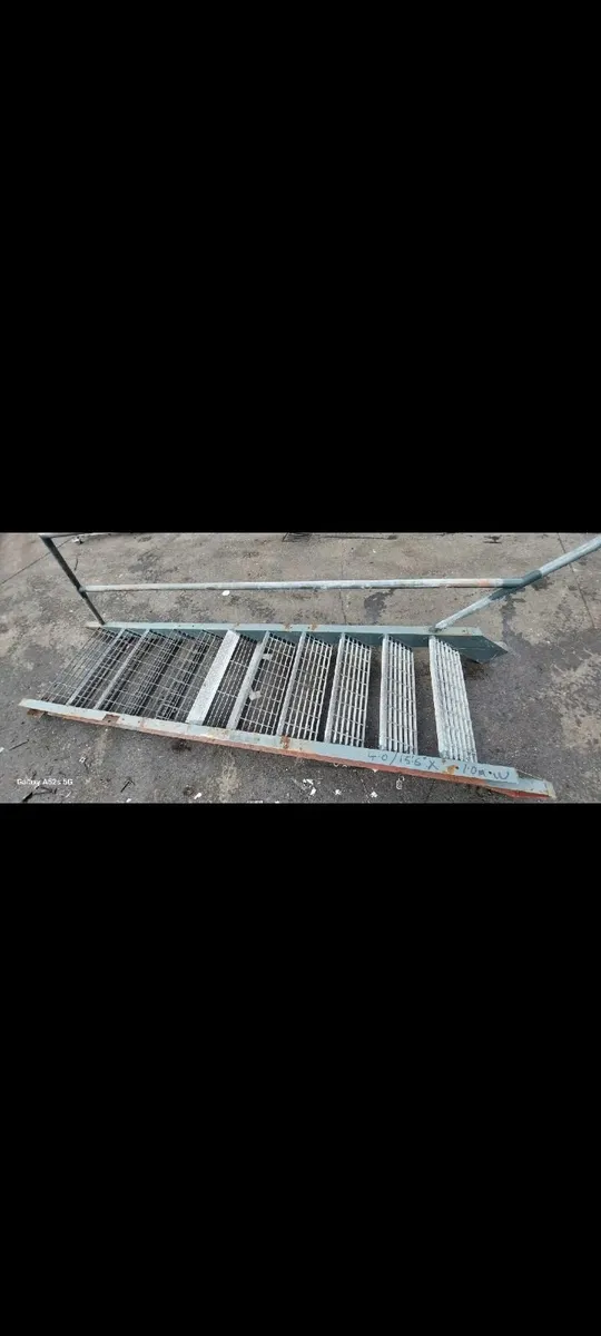 Steel stairs - Image 2