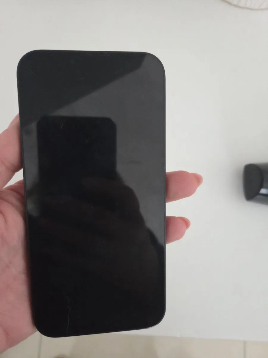 Iphone 13 - Image 3