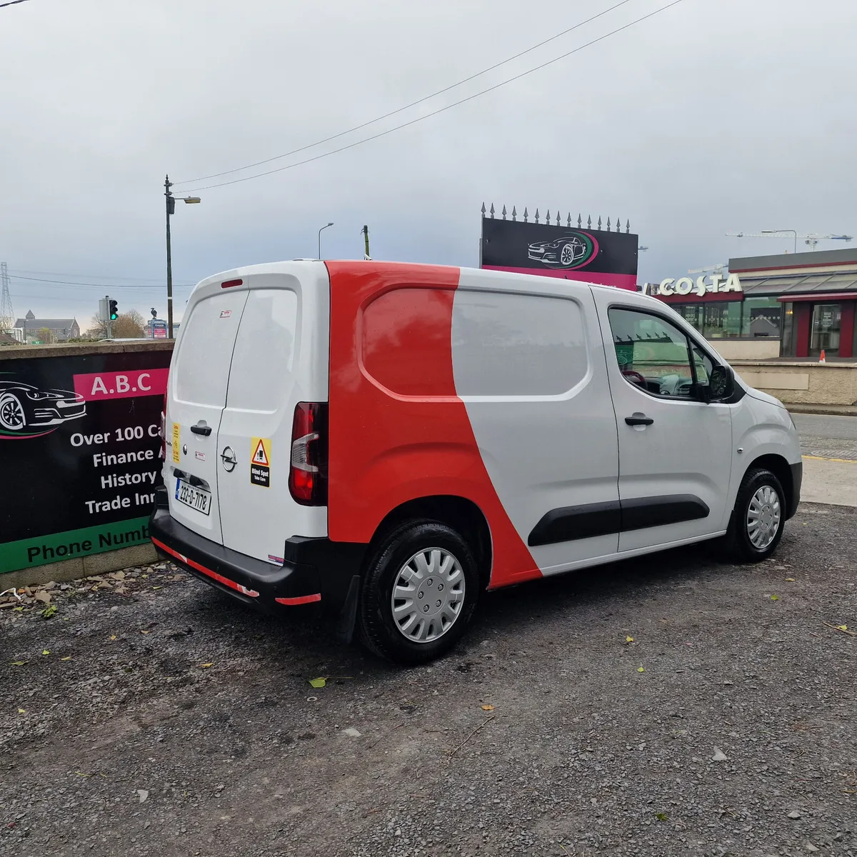 Opel Combo 2023. 3 Seats - Image 4