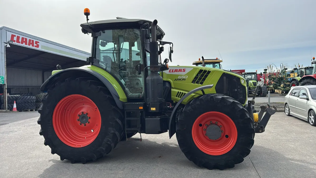 CLAAS ARION 650 - Image 2