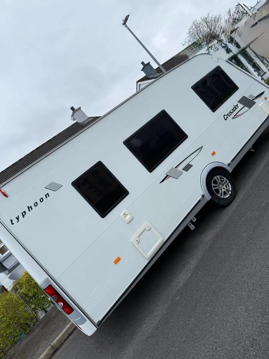 elddis caravan 4 berth - Image 1