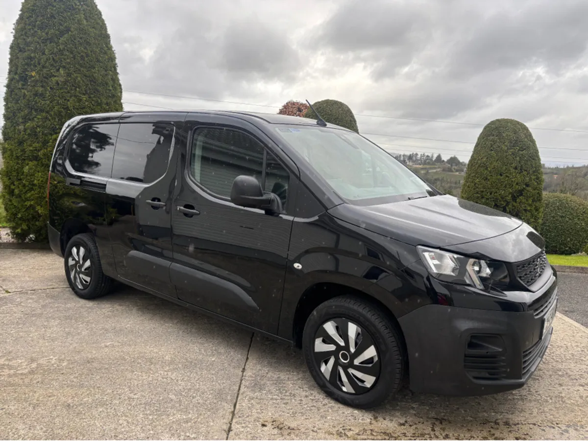 Peugeot Partner PROF PLUS 1.5 BLUE HDI 100 LON - Image 3