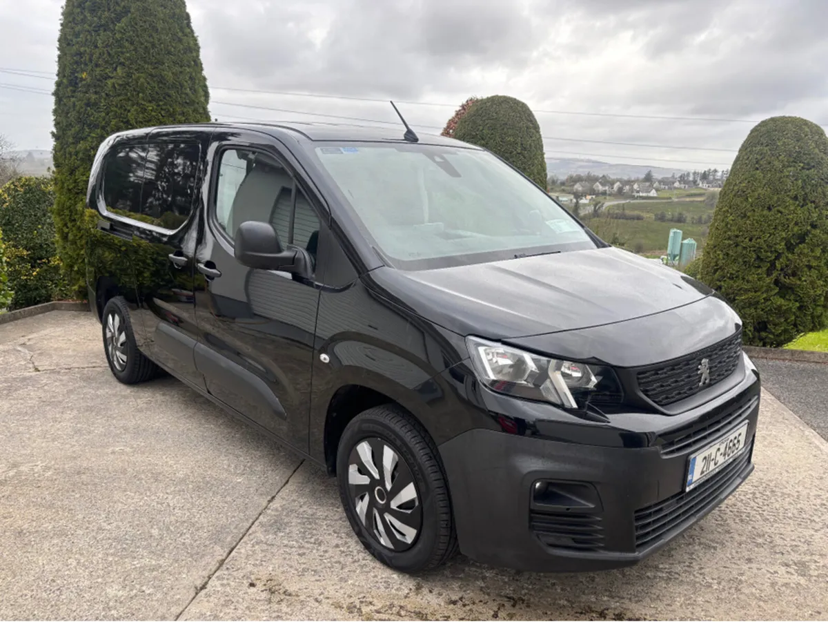 Peugeot Partner PROF PLUS 1.5 BLUE HDI 100 LON - Image 1