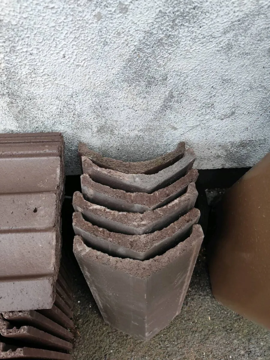 35 brand new tiles/ridge tiles - Image 2